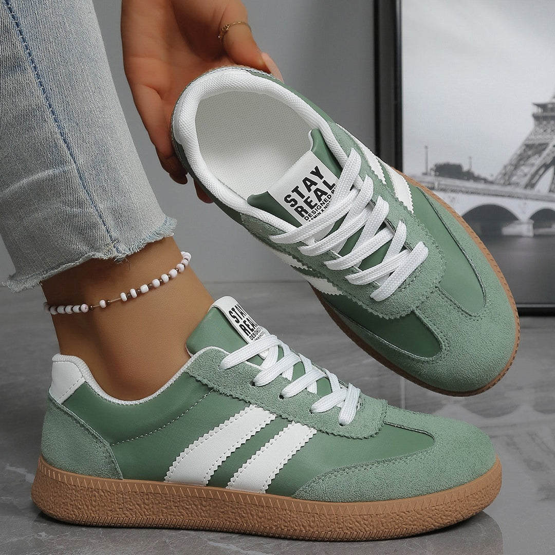 Women's Retro Lace-Up Sneakers Suede Panel Gum Sole Cushioned Casual Walking