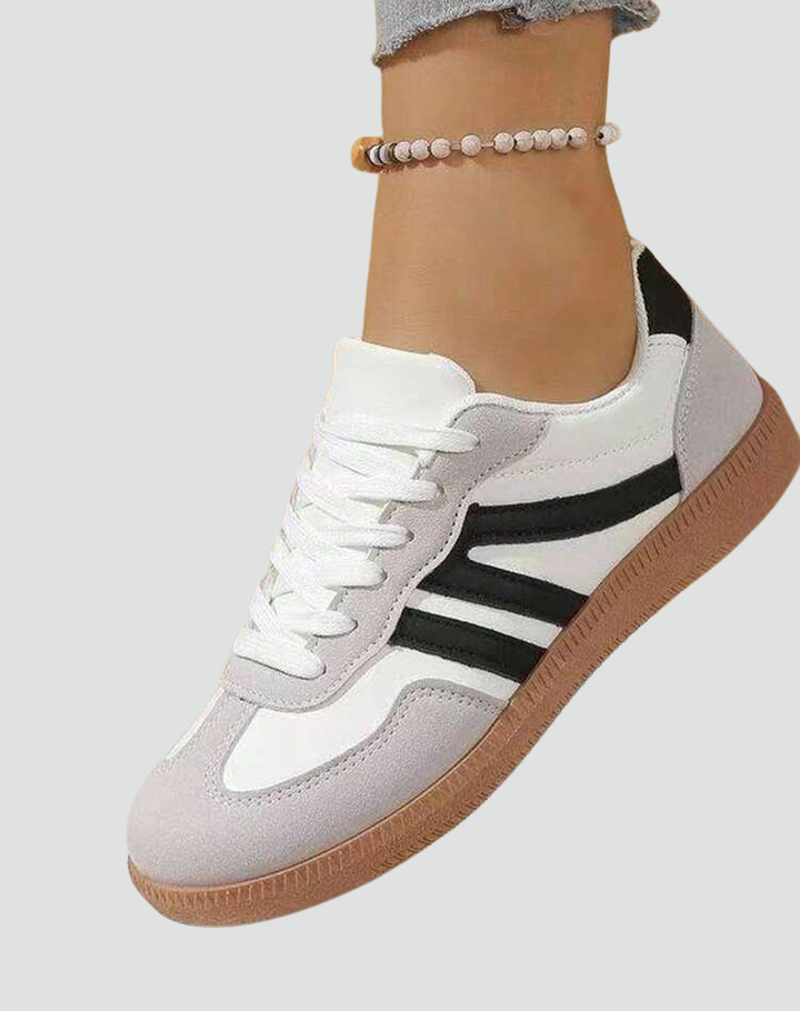 Women's Retro Colorblock Sneakers Lace-Up Suede Panel Gum Sole Casual Walking